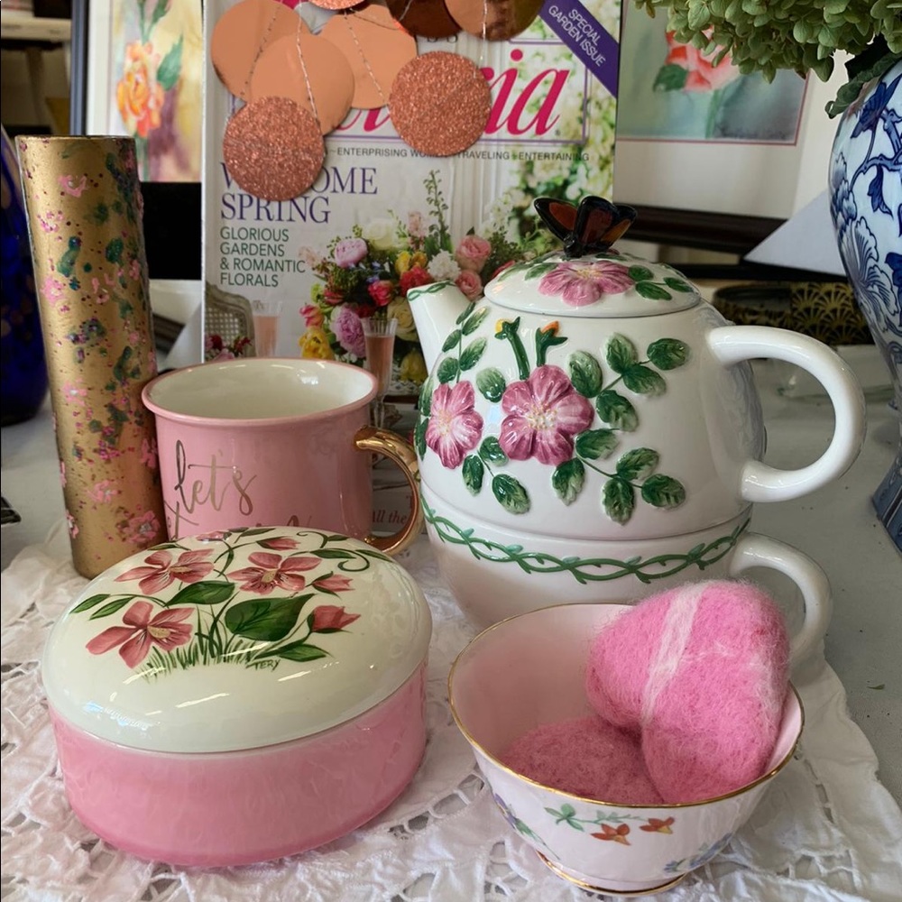 Household hold stuff and Gifts